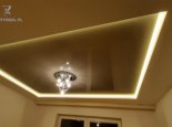 Sufit napinany brązowy z LED piękny żyrandol